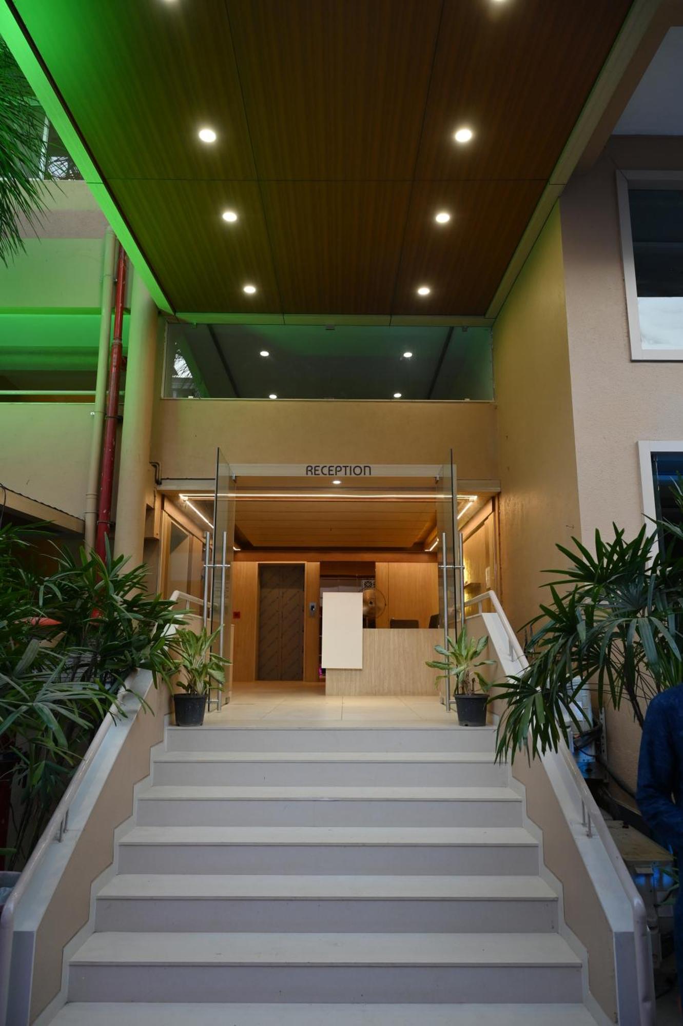 Hotel Haldi Nashik Eksteriør billede